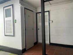 Old Birdcage Walk (D28), Office #512295561